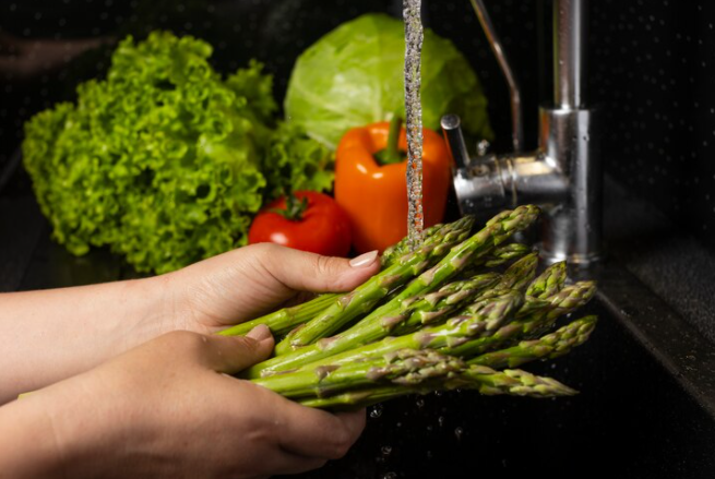 Washing Vegetables with Food-Safe